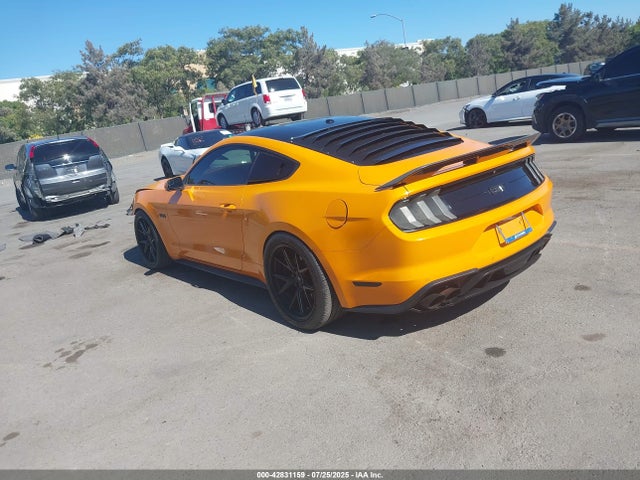 Ford 5.0l 4v premium fuel 2018 1FA6P8CF6J5154470 Image 3