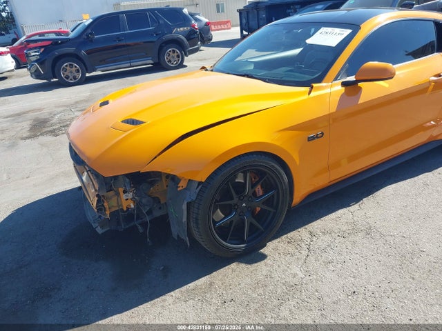 Ford 5.0l 4v premium fuel 2018 1FA6P8CF6J5154470 Image 6