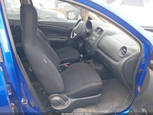 3N1CN7AP3FL841778 Nissan 2015