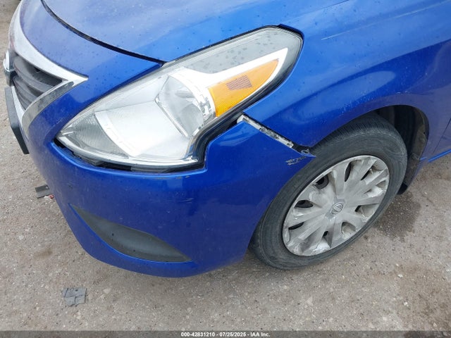 3N1CN7AP3FL841778 Nissan 2015
