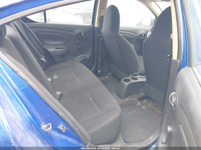 3N1CN7AP3FL841778 Nissan 2015