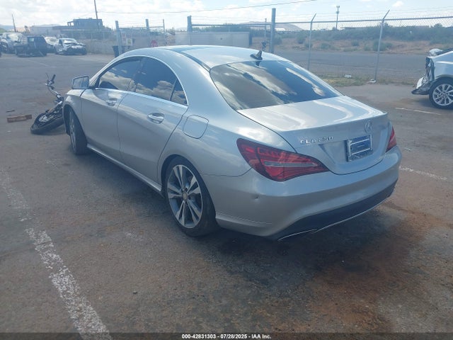 Mercedes-Benz m270 2018 WDDSJ4EB9JN519727 Image 3