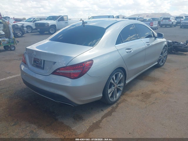 Mercedes-Benz m270 2018 WDDSJ4EB9JN519727 Image 4