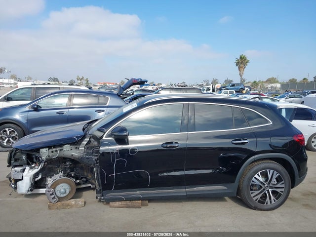W1N4N4GBXSJ681484 Mercedes-Benz m260