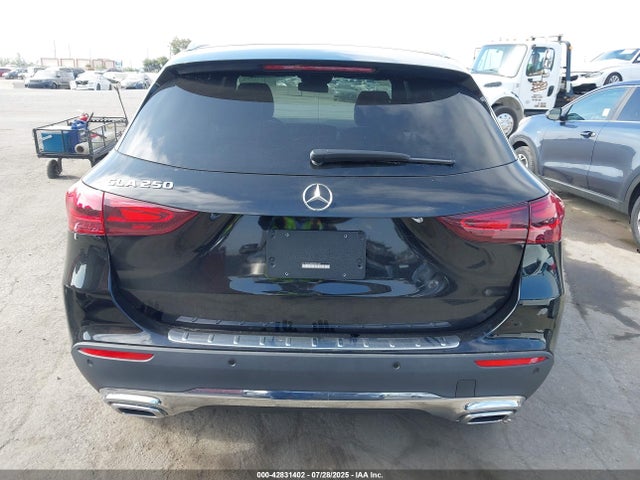 W1N4N4GBXSJ681484 Mercedes-Benz m260