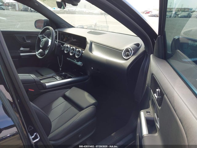 W1N4N4GBXSJ681484 Mercedes-Benz m260