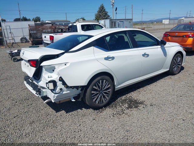 Nissan 2025 2025 1N4BL4DV1SN395007 Image 4