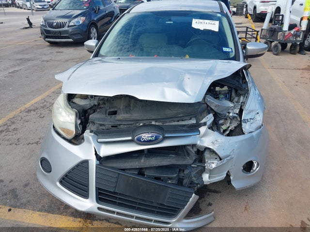 1FADP3F25EL440606 Ford 2014