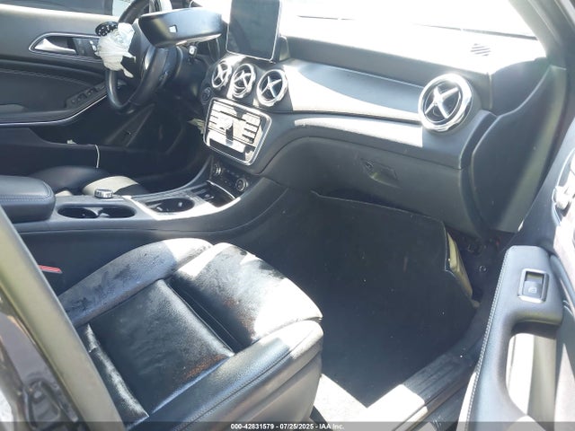 WDCTG4EB6KU001380 Mercedes-Benz m270