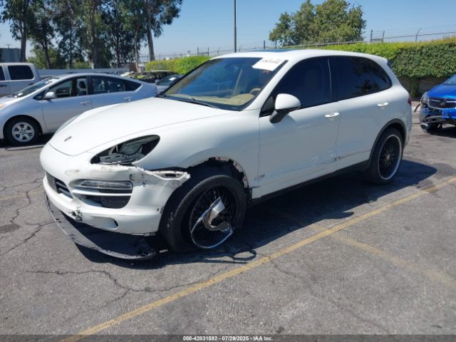 2011 PORSCHE CAYENNE WP1AA2A2XBLA01444 Photo 1