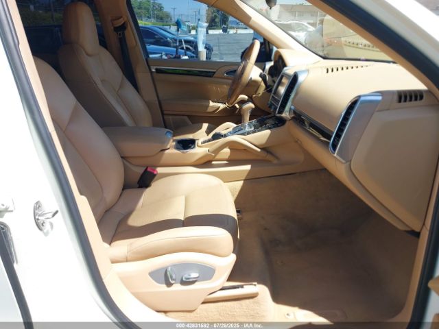 2011 PORSCHE CAYENNE WP1AA2A2XBLA01444 Photo 4