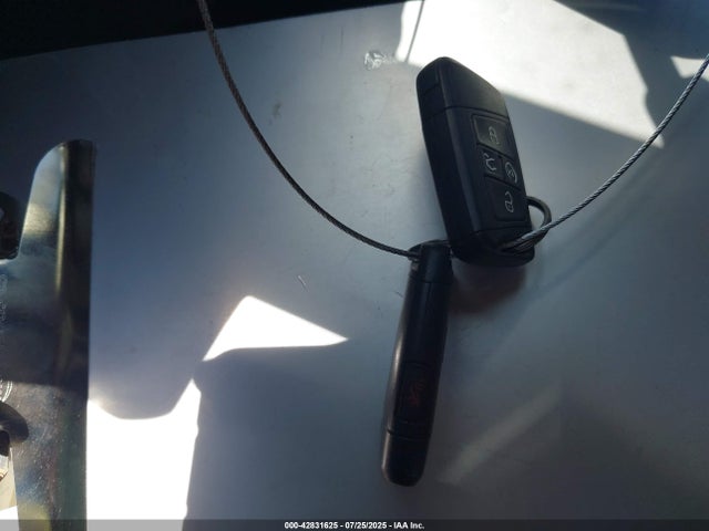 Volkswagen 2018 2018 3VV2B7AX3JM043643 Image 11