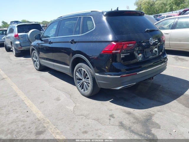 Volkswagen 2018 2018 3VV2B7AX3JM043643 Image 3