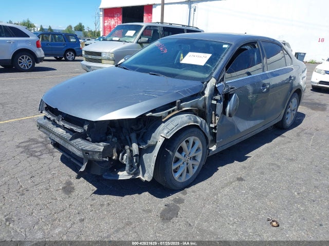 3VWD17AJ0EM434757 Volkswagen Jetta