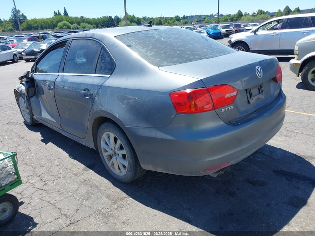 3VWD17AJ0EM434757 Volkswagen Jetta