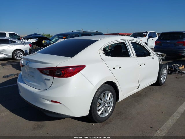 3MZBM1V7XGM266249 Mazda pe