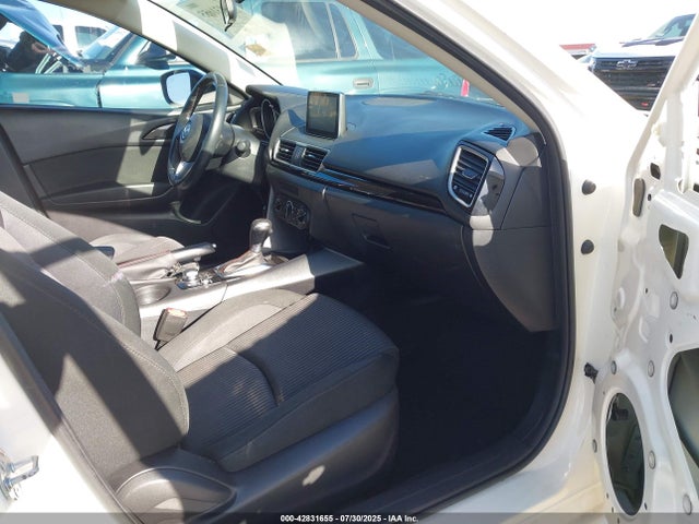 3MZBM1V7XGM266249 Mazda pe