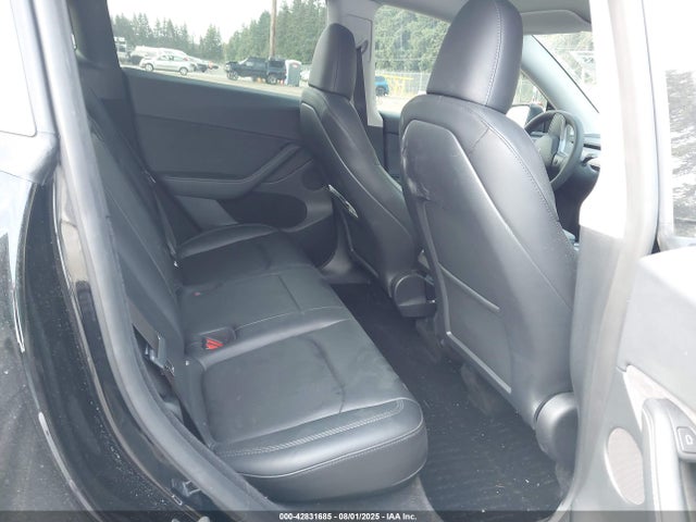 2023 TESLA MODEL Y 7SAYGDEE9PF851691 Photo 7