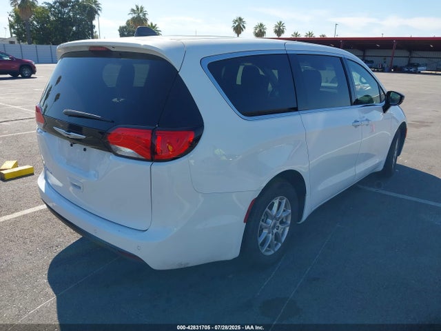 Chrysler Voyager 2025 2C4RC1CG8SR525863 Image 4