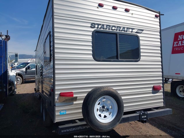 42831710 :رقم المزاد ، 1SABS0BL6F28J5336 vin ، 2015 Starcraft Ar1 Maxx مزاد بيع