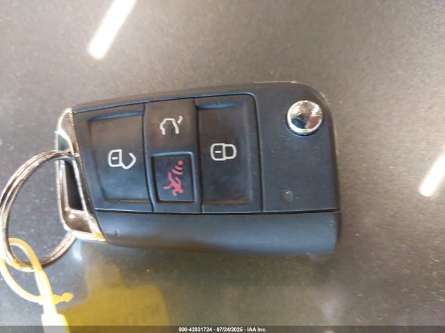 3VW217AU0FM093430 Volkswagen Golf