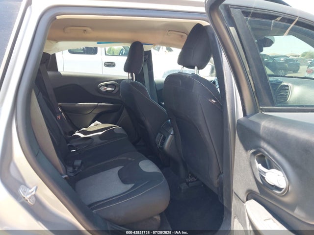 1C4PJLAB1GW312073 Jeep Cherokee