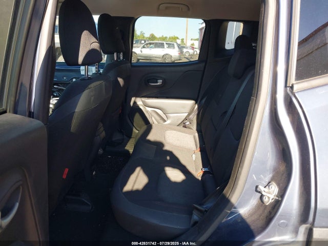 ZACNJDC15NPN53093 Jeep 2022