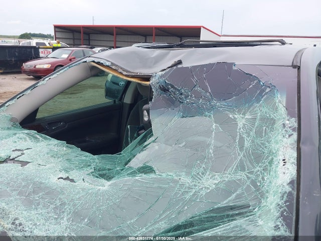 2G1WB5E39E1100994 Chevrolet lfx