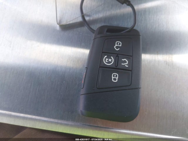 3VVSC7B23SM041649 Volkswagen tsi