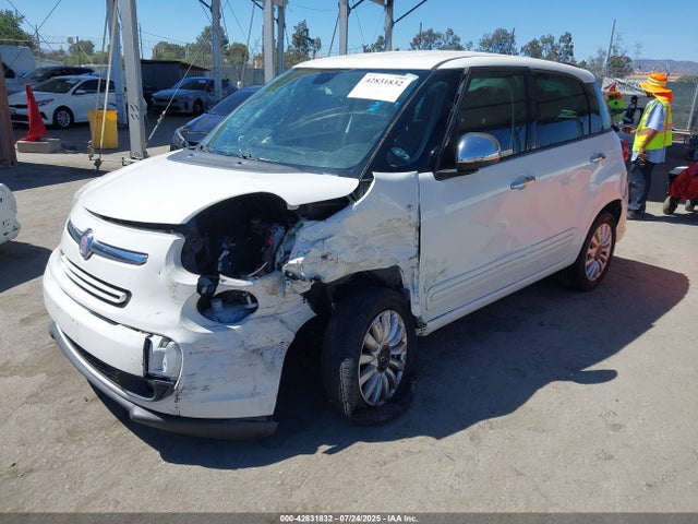 2015 FIAT 500L ZFBCFABH0FZ031812 Photo 1