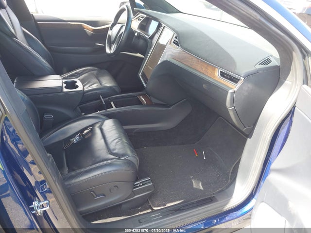 2017 TESLA MODEL X 5YJXCDE20HF045721 Photo 4