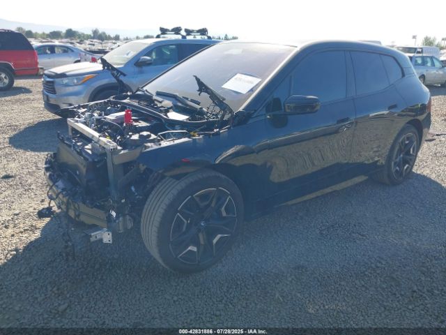 2025 BMW IX WB523CF02SCU41022 Photo 1