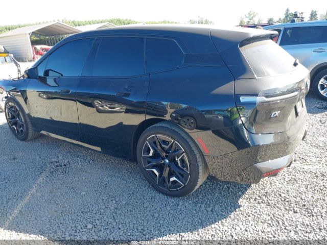 2025 BMW IX WB523CF02SCU41022 Photo 2