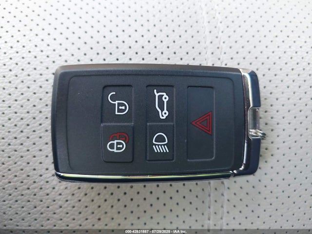 SALYJ2EX4PA348995 Land Rover aj20-p