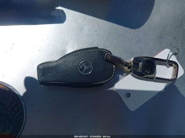 55SWF4HB3HU229273 Mercedes-Benz C-Class