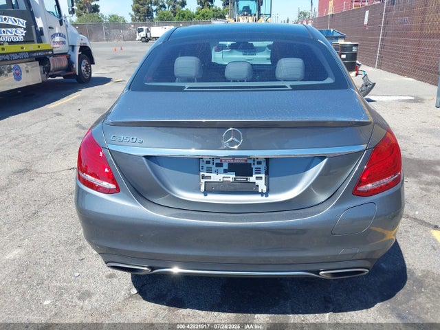 55SWF4HB3HU229273 Mercedes-Benz C-Class