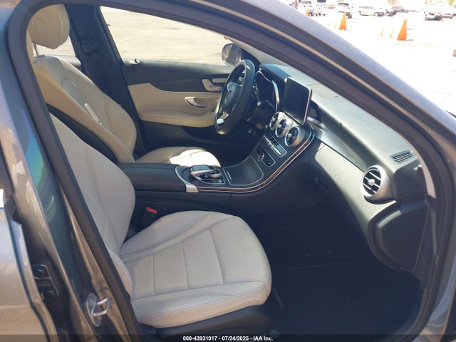 55SWF4HB3HU229273 Mercedes-Benz C-Class