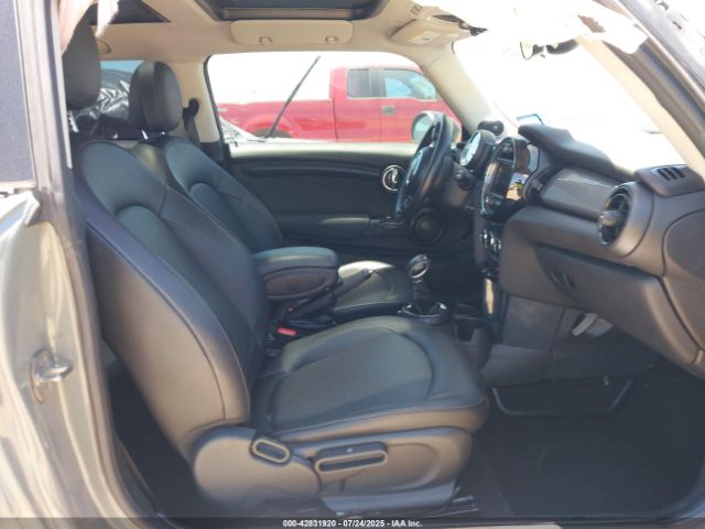 2016 MINI HARDTOP WMWXP5C5XG2D15465 Photo 4