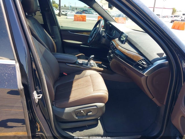 5UXKR2C57J0Z15543 BMW 2018