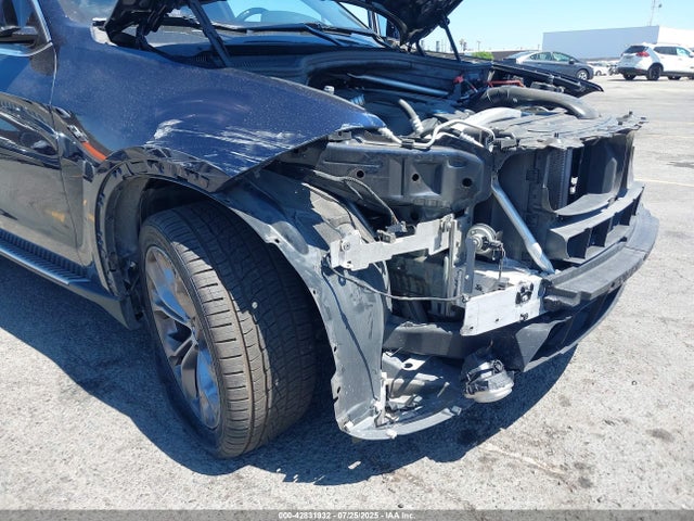 5UXKR2C57J0Z15543 BMW 2018