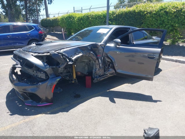 2C3CDXGJ1MH608219 Dodge 2021