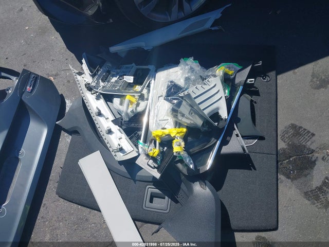 3VWH17AU5KM506110 Volkswagen 2019