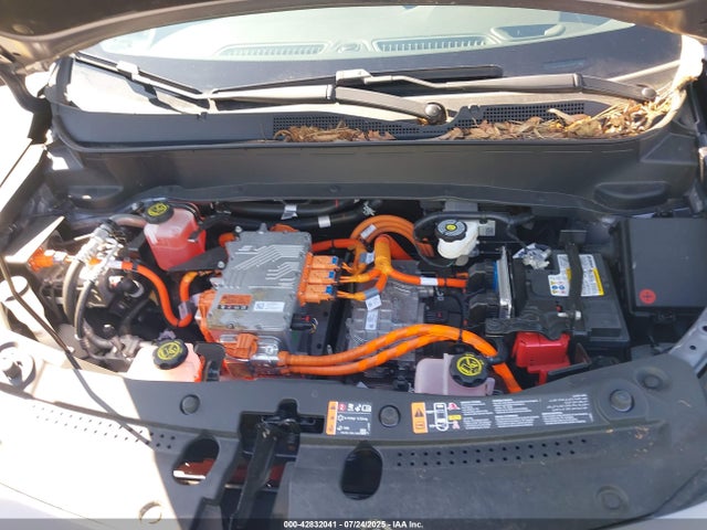 1G1FY6S04P4146707 Chevrolet 2023