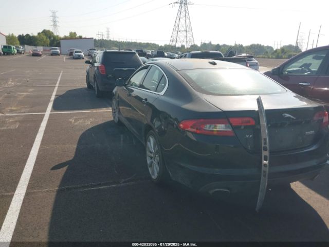 2010 JAGUAR XF SAJWA0GBXALR51936 Photo 2