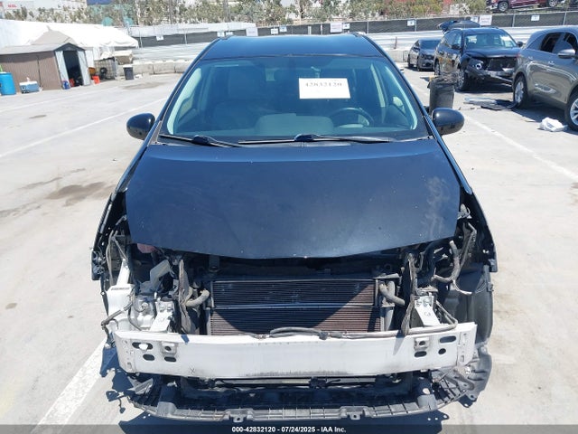 JTDZN3EU8E3318573 Toyota 2zr-fxe+5jm