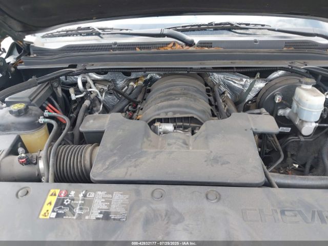 2018 CHEVROLET SUBURBAN 1GNSCJKC2JR320860 Photo 9