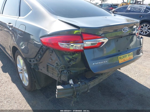 Ford 2019 2019 3FA6P0LU0KR256524 Image 18