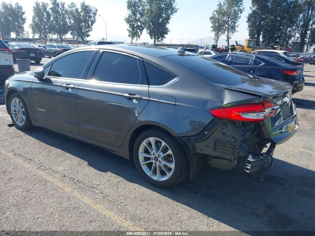 Ford 2019 2019 3FA6P0LU0KR256524 Image 3