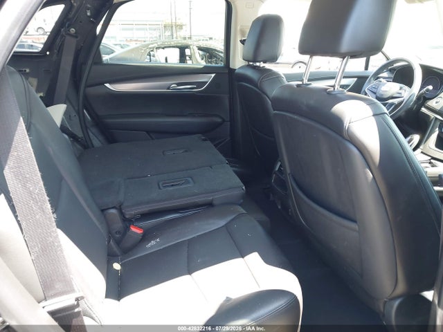 2017 CADILLAC XT5 1GYKNCRSXHZ279748 Photo 7