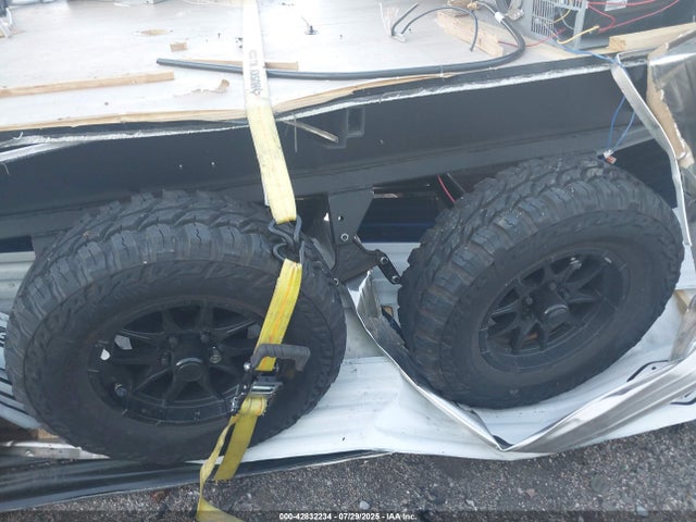5ZT2CKGBXSY035683 Cherokee 2025